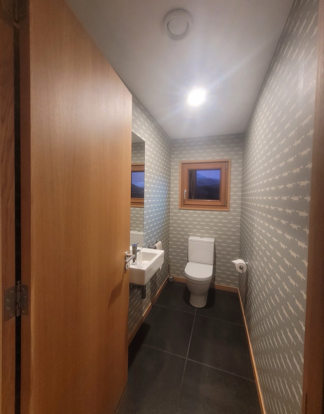 The WC beside the bedroom with the two singles